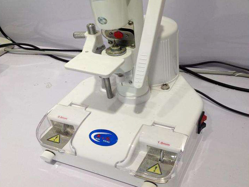 鏡片鉆孔機(jī)怎么用？具體流程分享！